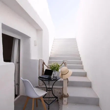 Roselani, Elia, Mykonos